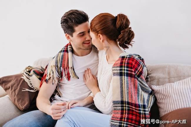救援爱图画的男孩